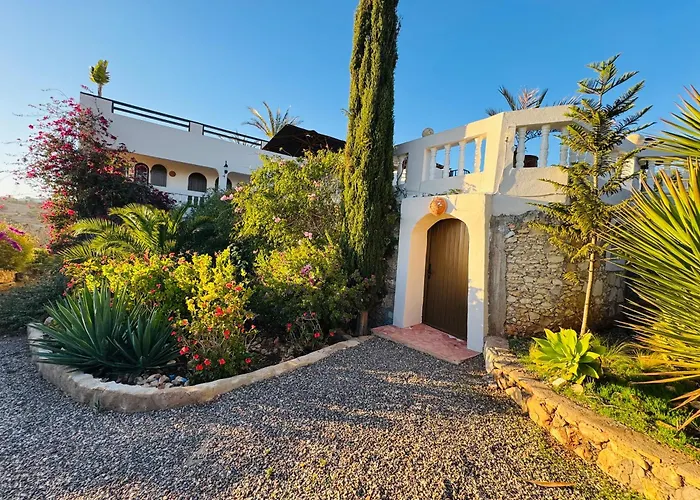 Kiola Villa